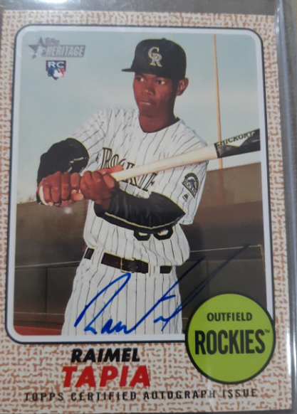 2017 Topps Heritage Raimel Tapia Rookie Card