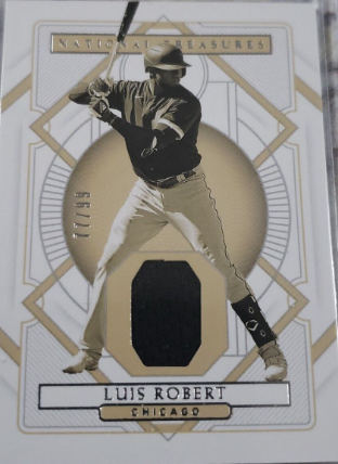 2020 Panini National Treasures Luis Robert Jr.