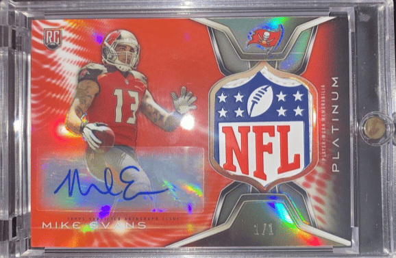 2014 Topps Platinum Mike Evans NFL Shield Patch Auto Red 1/1