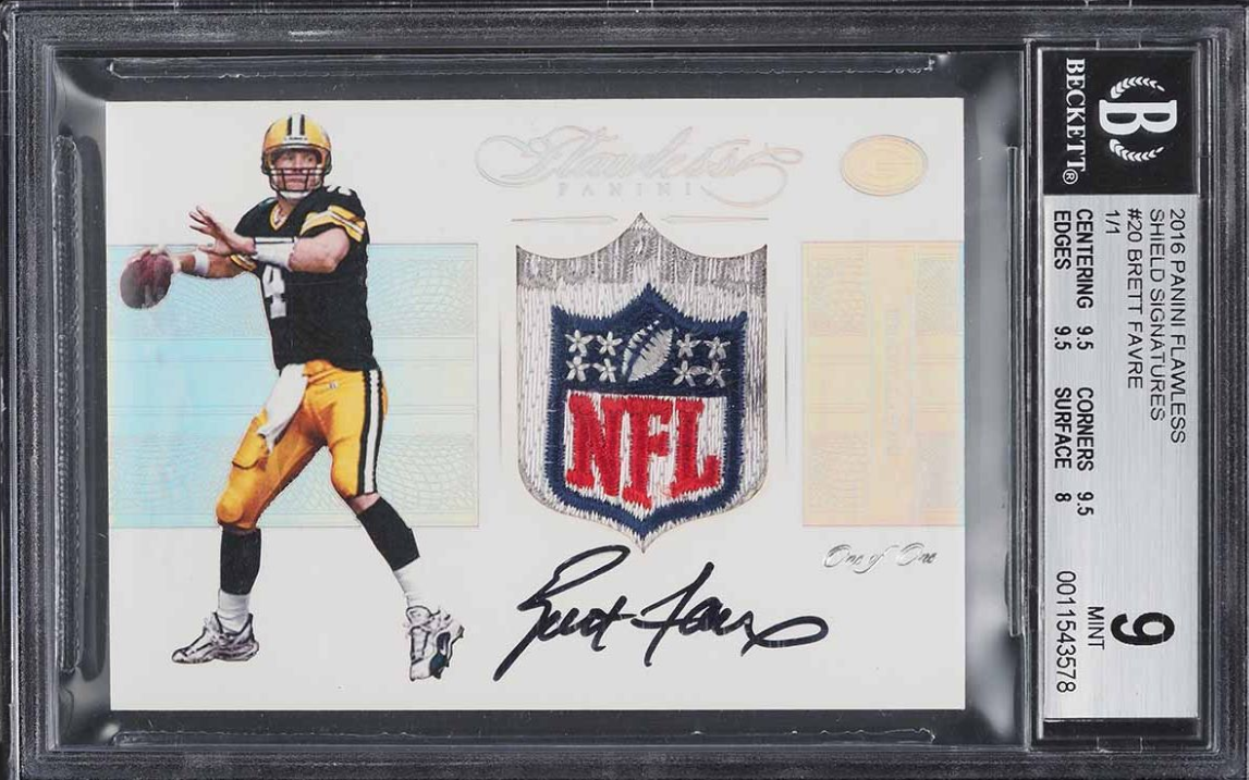 2016 Panini Flawless Shield Signatures Brett Favre Shield Patch Auto 1/1 Rookie Card